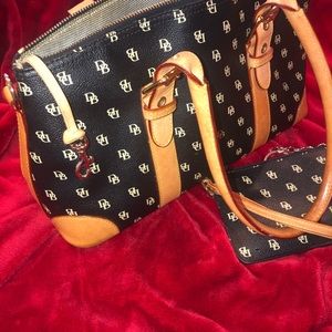 SOLD !!Dooney & Bourke  handbag w/make-up pouch